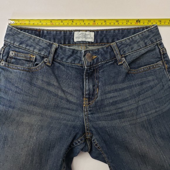 Aeropostale Jeans Chelsea Bootcut Y2K Low Rise Denim Womens Size 3/4 Short - Picture 2 of 16
